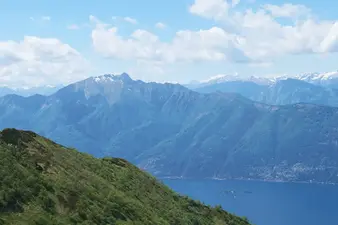 Brissago mit Monte Gridone (2187)