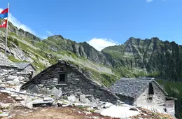Rifugio Fiorasca Blick zur Boccetta